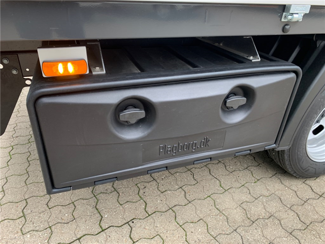 Iveco 35C18H A8 Dobbelkabine m. 3-vejs tip