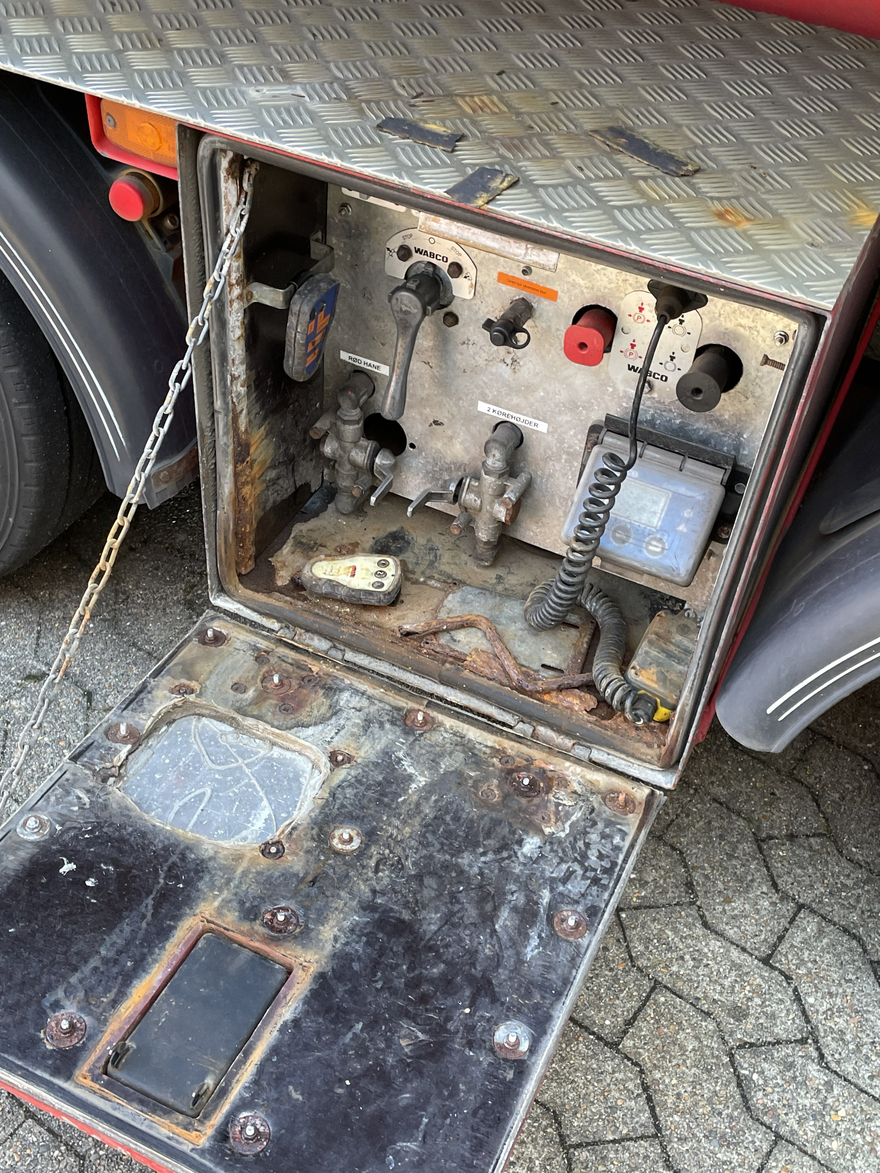 HFR 2 ax. Linktrailer med lift