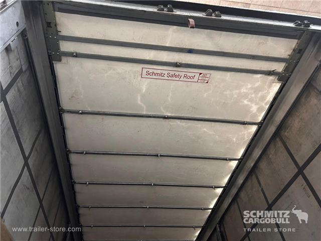 Schmitz Semi Curtainsider Standard