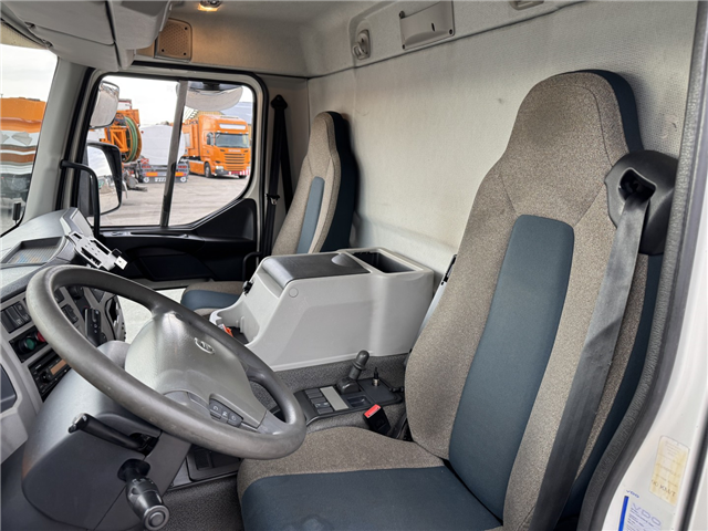 Volvo FE320 6x2*4 Frigoblock FK25SL 9.9 m kølekasse