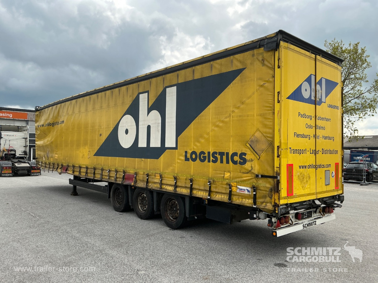 Schmitz Semi Curtainsider Mega