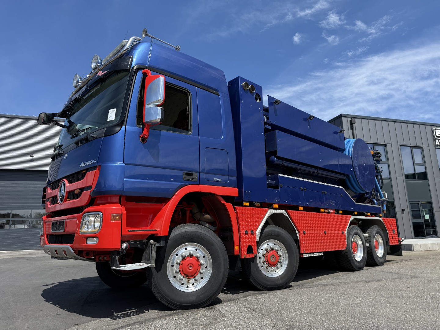 Mercedes Actros 4151 V8 8x8 Hvidtved Larsen RECycler 410