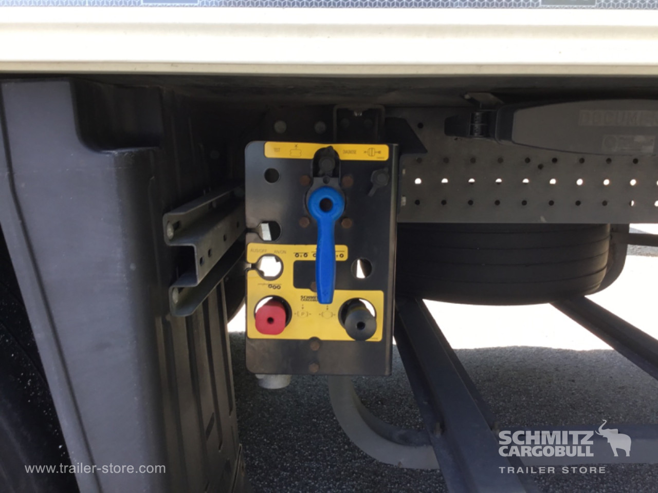 Schmitz Semi Reefer Meat hanging system