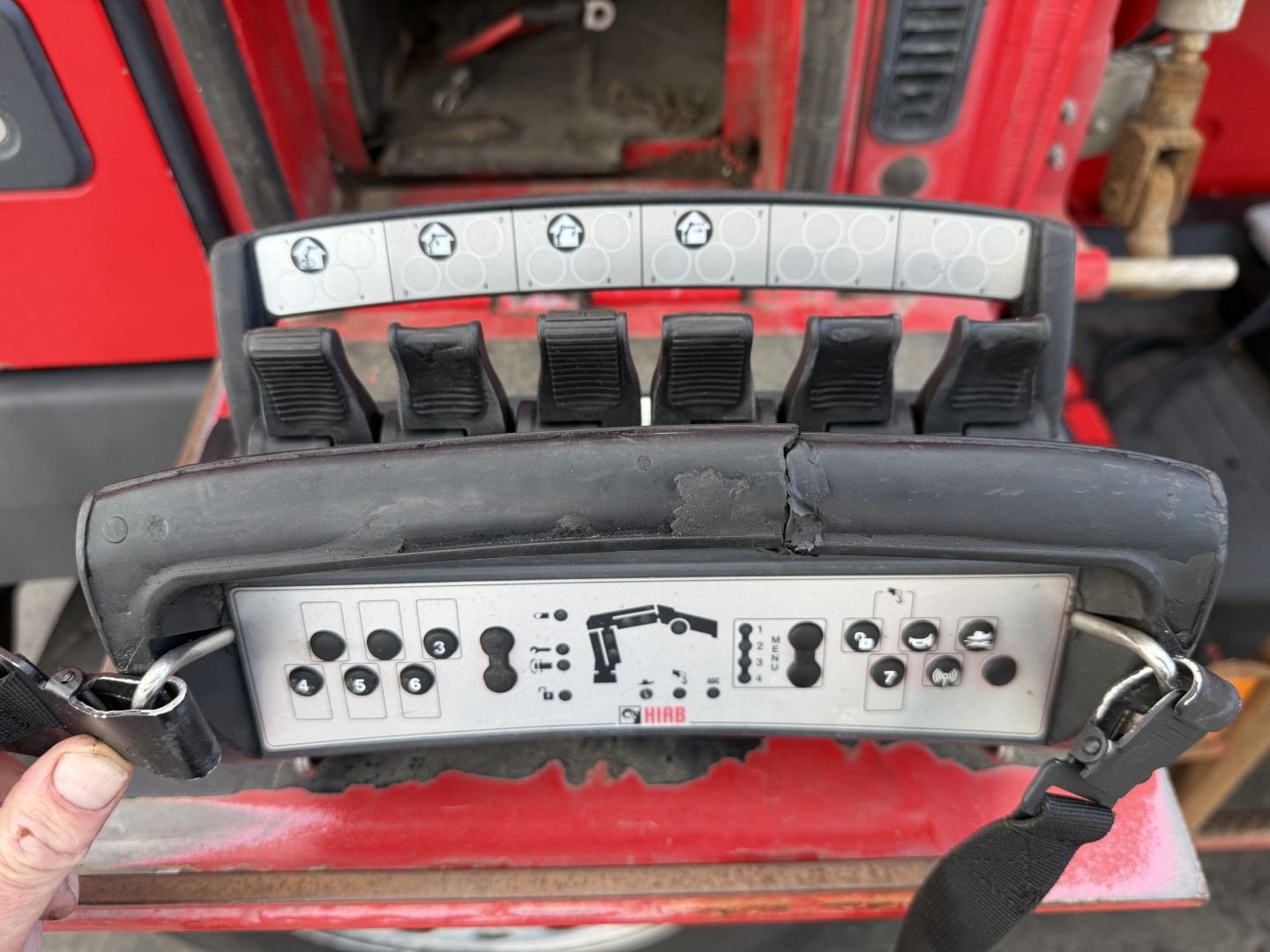 Volvo FM500 8x2 Pusher tridem Hiab 099 B3 Radio