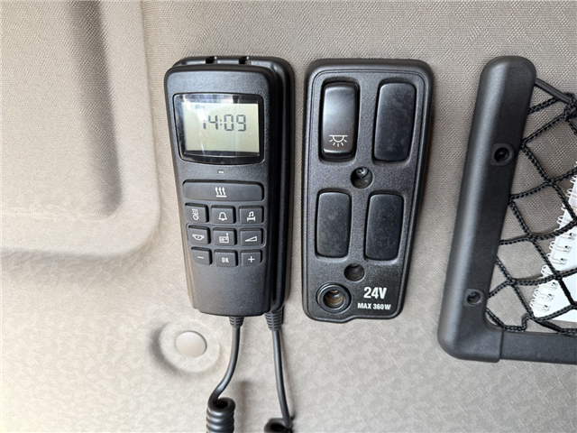 Scania R490 8x2*6 HNB ADR Chassis Euro 6