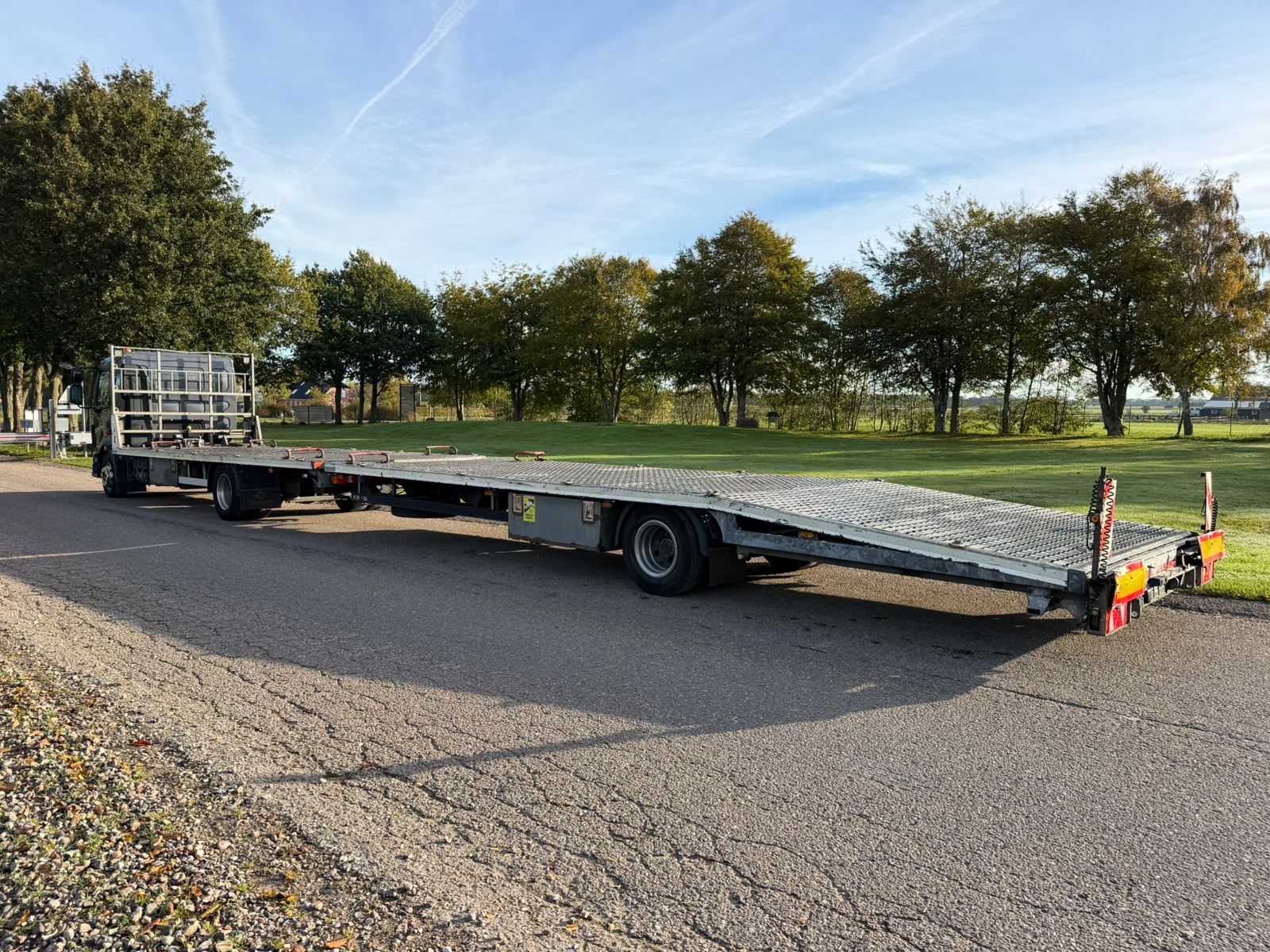 Volvo FL210 - Autotransporter