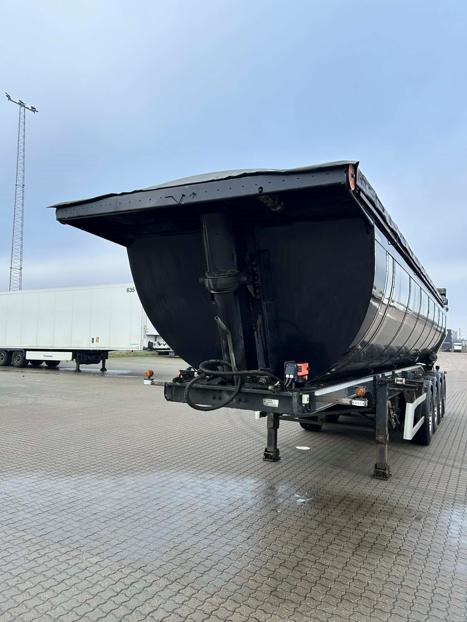 Kelberg ASFALT TIPPER 36M3