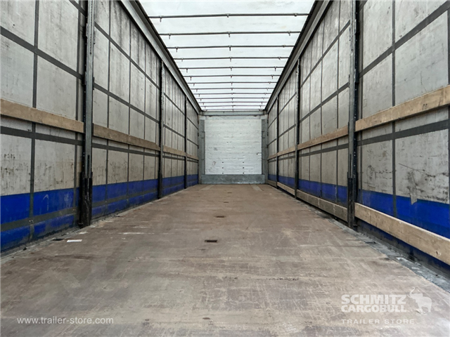 Schmitz Semi Curtainsider Standard