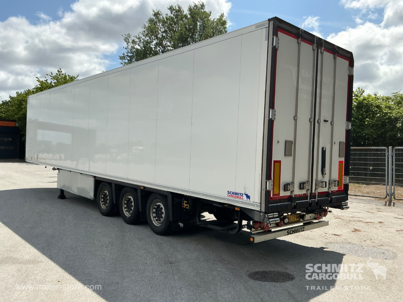 Schmitz Semi Reefer Meat hanging system