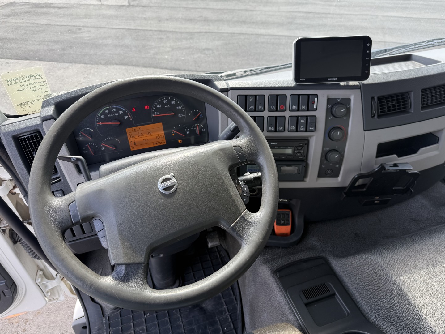 Volvo FE320 6x2*4 Thermo King T-1200R Spectrum 9,80 m. Kølekassse