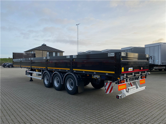 Kässbohrer SPS 3, Alusider Åben