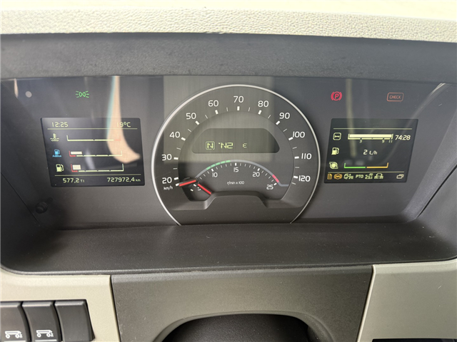 Volvo FM500 8x4*4 Hejs / Kran HMF 2620 K-5