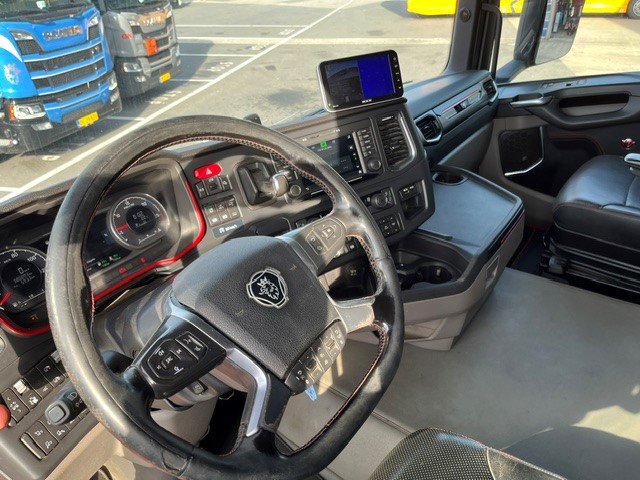 Scania R530
