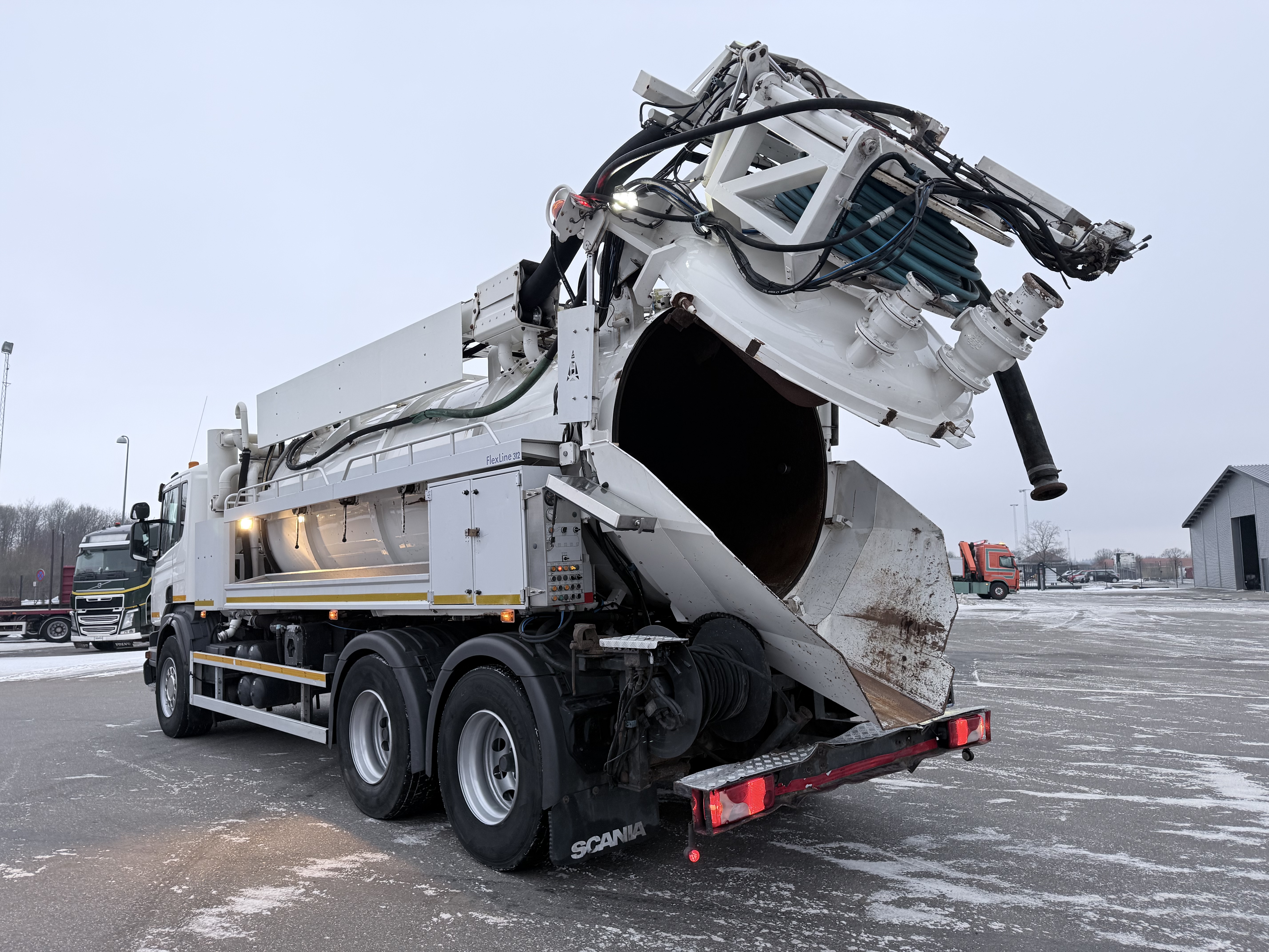 Scania P360 6x4 Hvidtved Larsen FlexLine 312