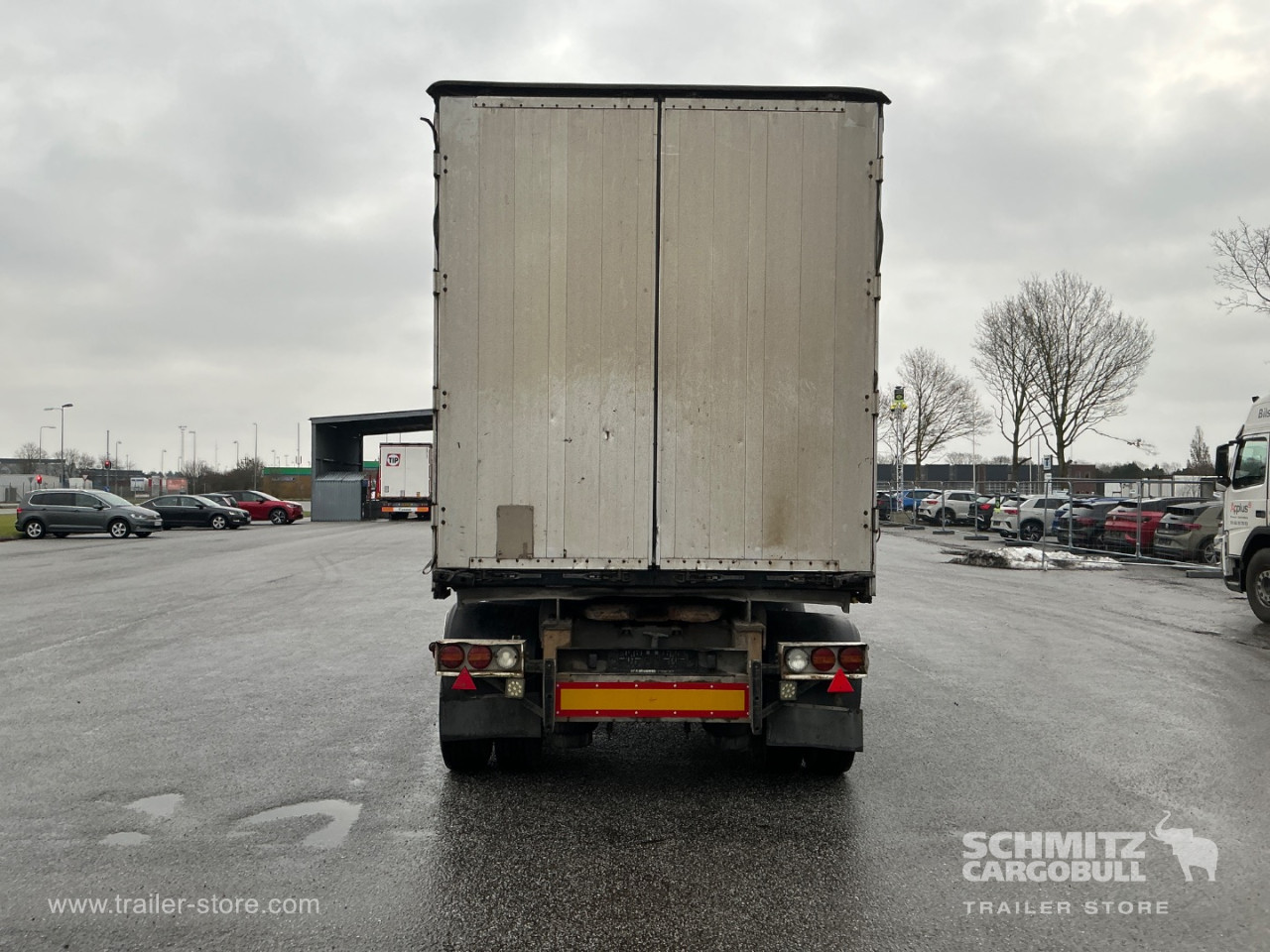 HFR Central axle Curtainsider Standard