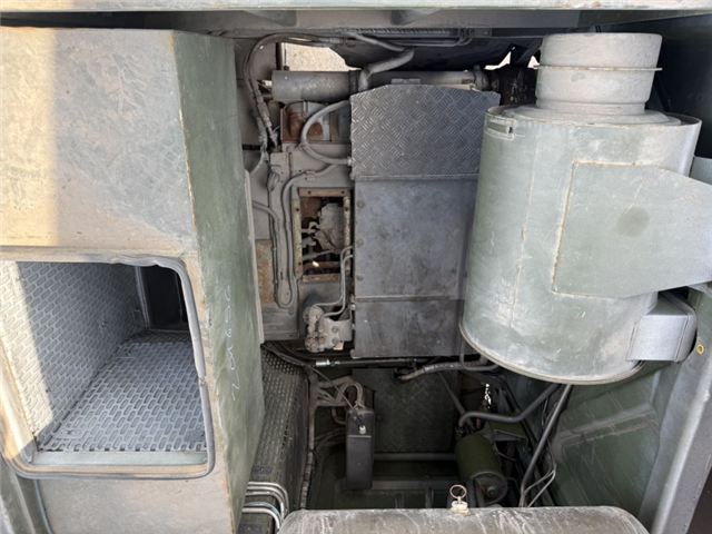 MAN 5 To KAT MIL 4x2 Opb. Studenterkørsel