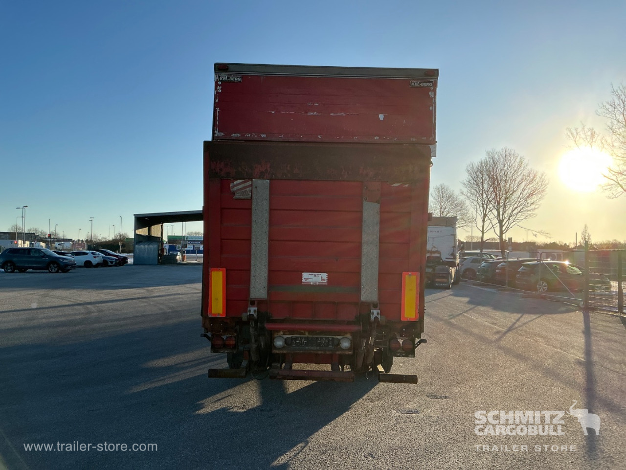 Kel-Berg Semi Curtainsider Standard Lift