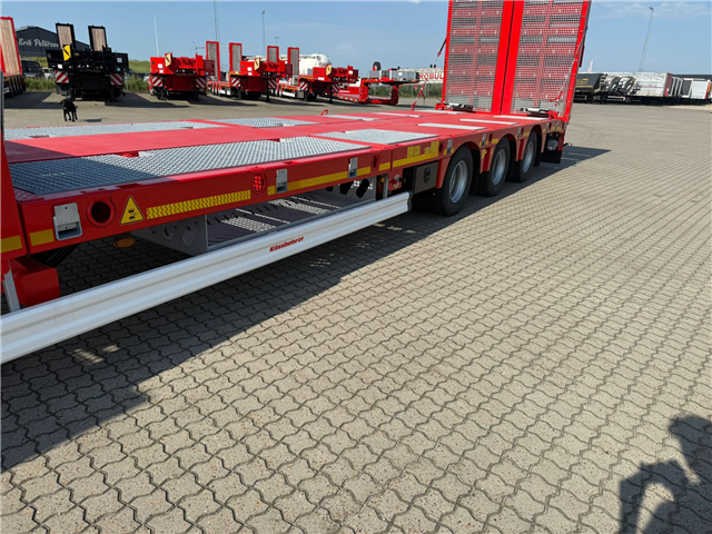 Kässbohrer SLS HS 3 – Hydraulisk mellemgulv Maskintrailer