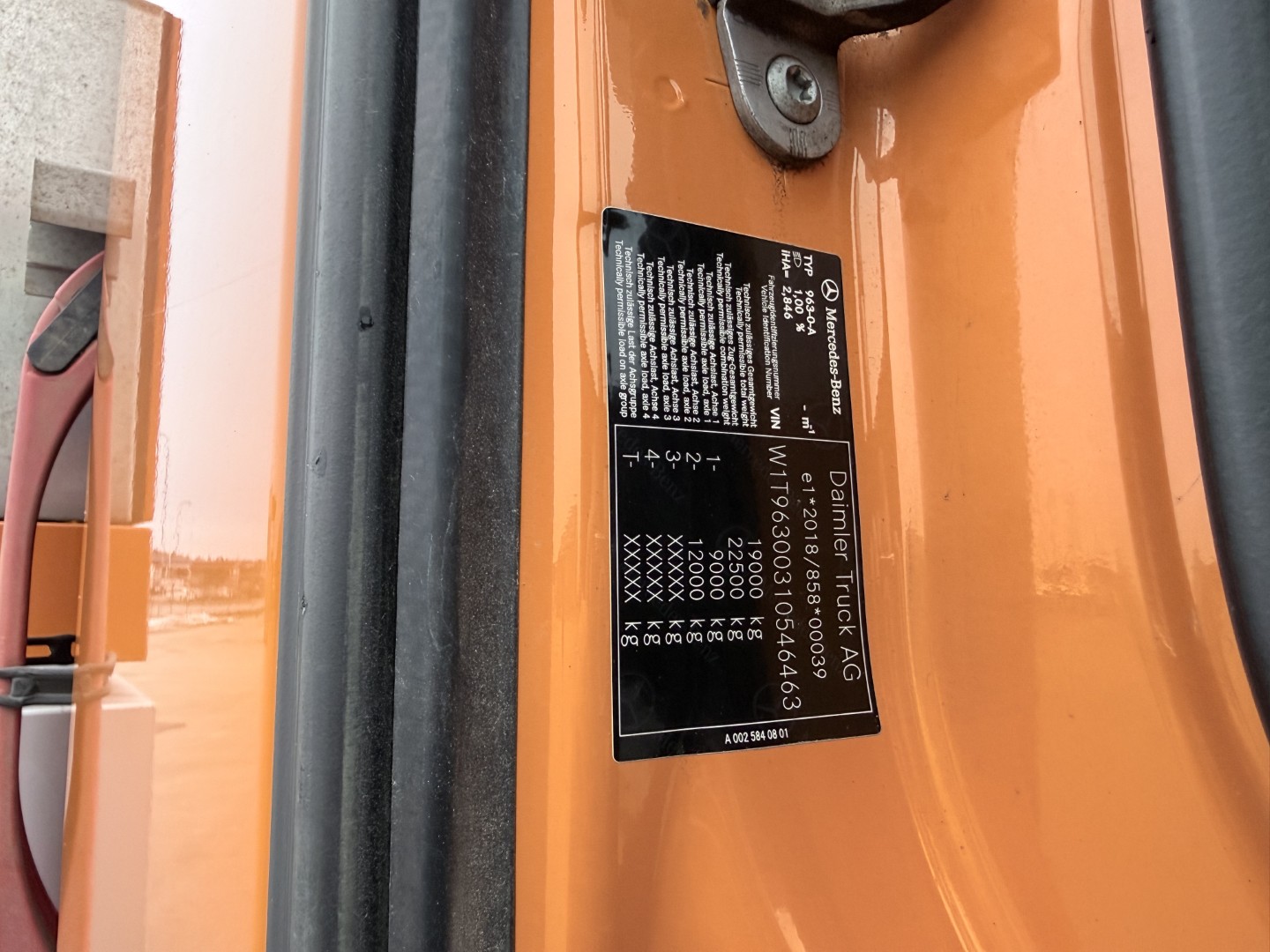 Mercedes Actros 1833 4x2 Bucher FlexLine C60