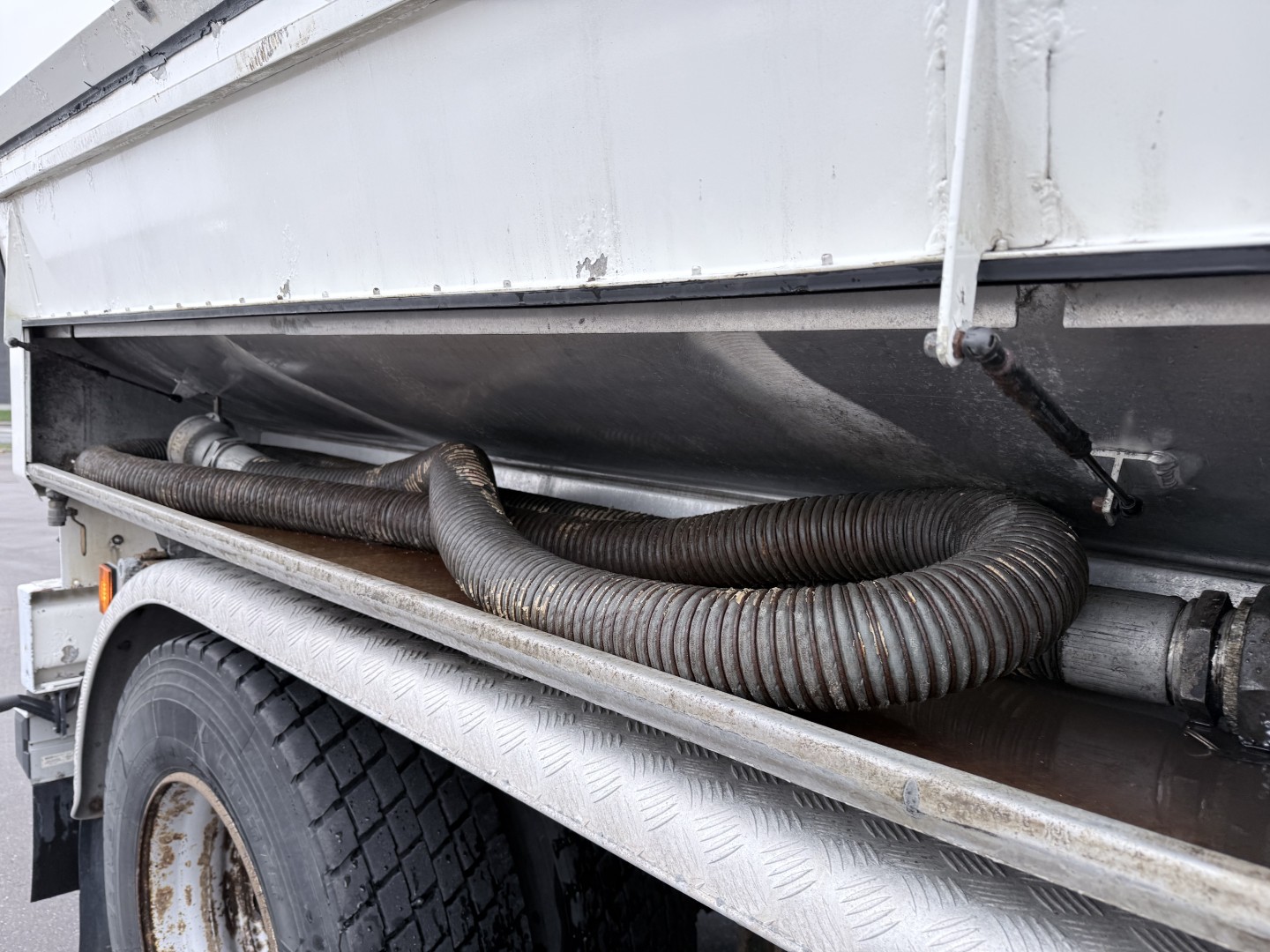 Scania R620 6x2 Topline HMK Bilcon 19.000 L ADR Tank