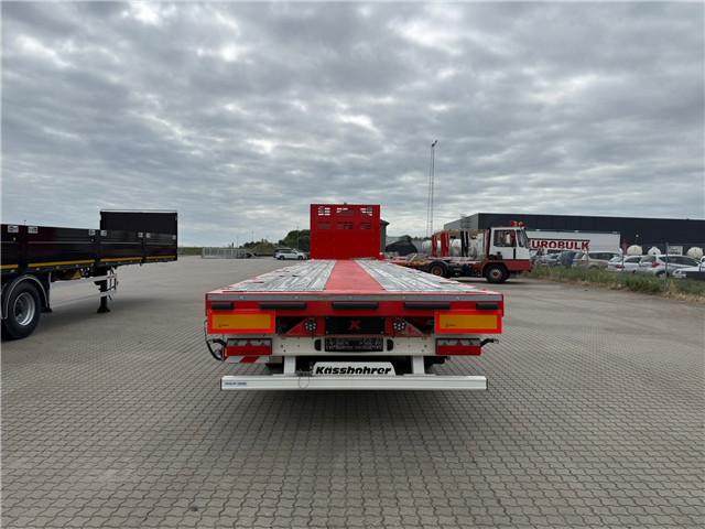 Kässbohrer SPA X3 Flatbed