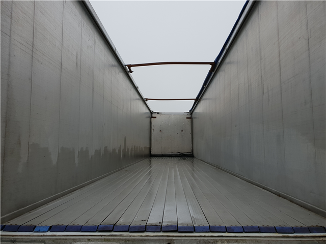 AMT 93 M3 Walkingfloor