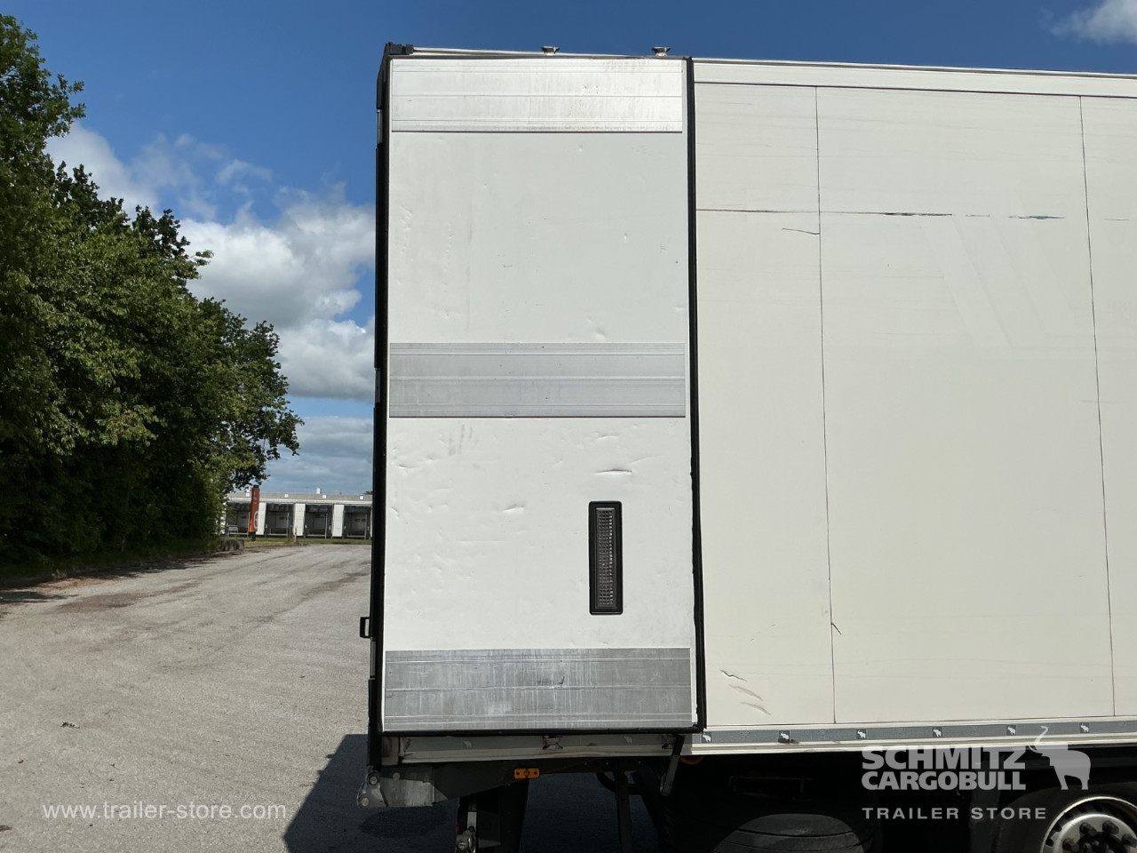 Schmitz Semi Reefer Meat hanging system