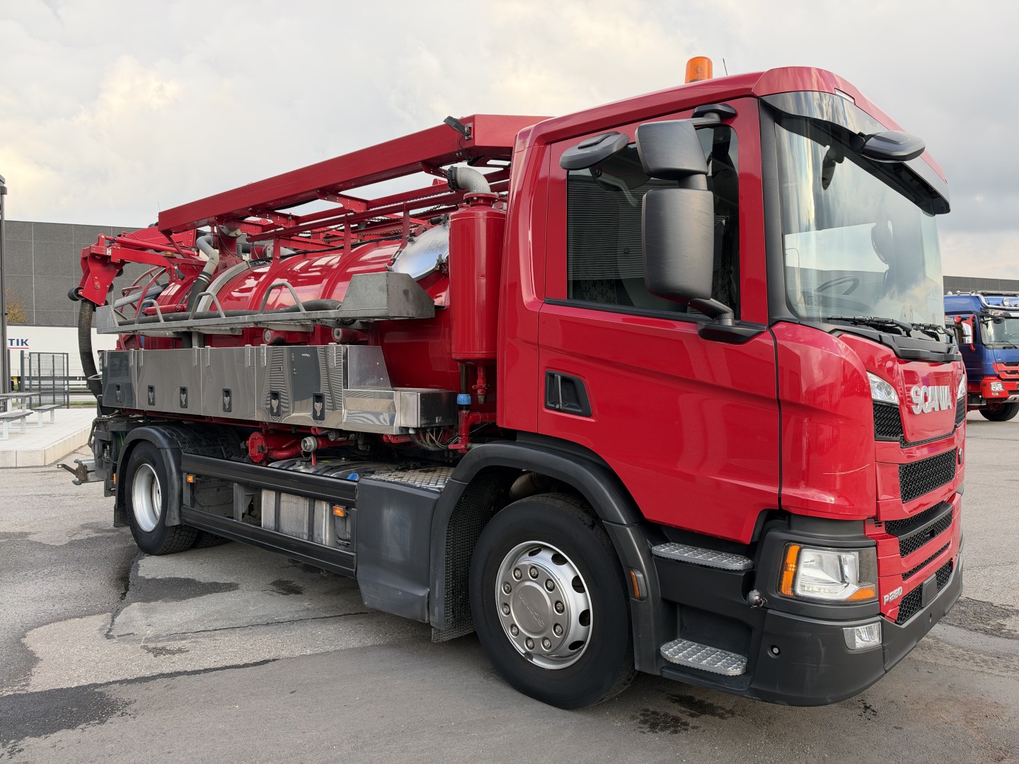 Scania P280 4x2 Simon Moos SLS1648 8000 l. Combi