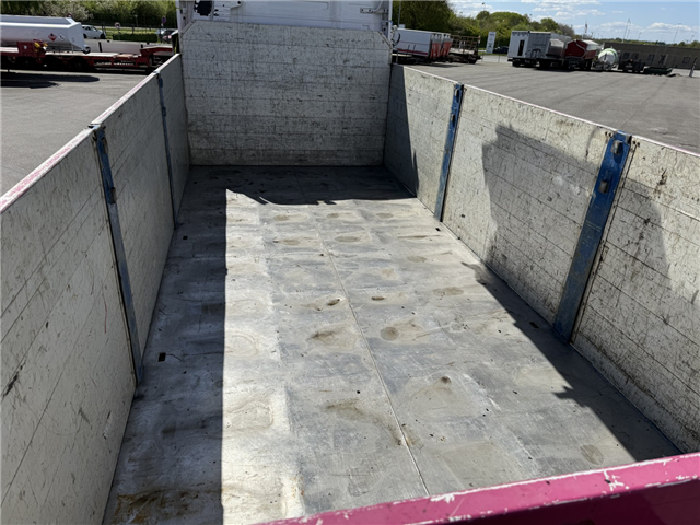 Volvo FH16/550 6x2*4 / Kran HMF 3220K4 Euro 6