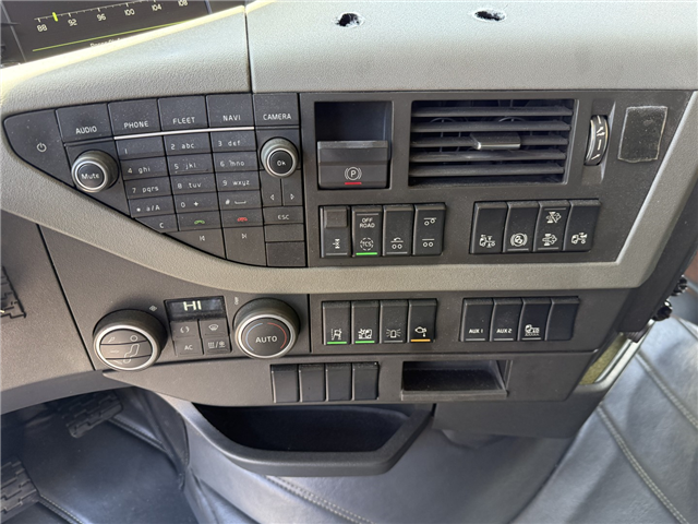 Volvo FH16/550 6x2*4 HMF 3220K4 Euro 6