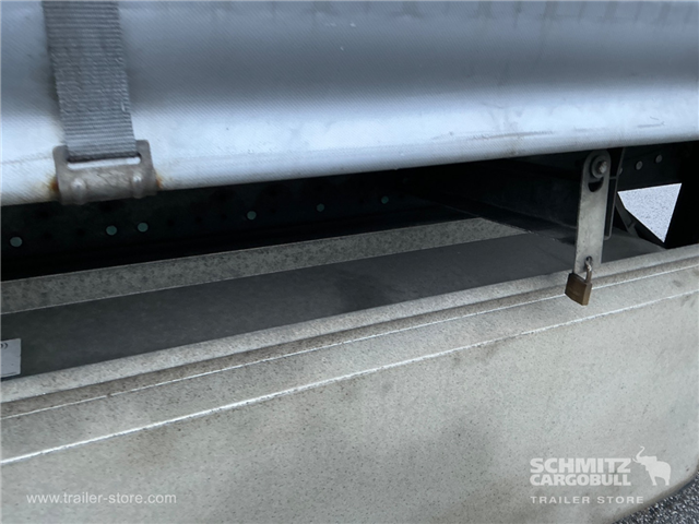 Schmitz Semi Curtainsider Standard , Foldedør højre