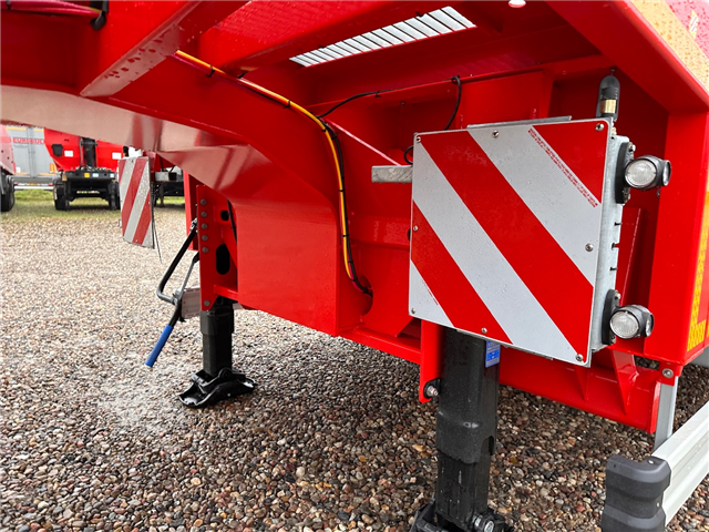 Kässbohrer SLS HS 3 – Hydraulisk mellemgulv Maskintrailer