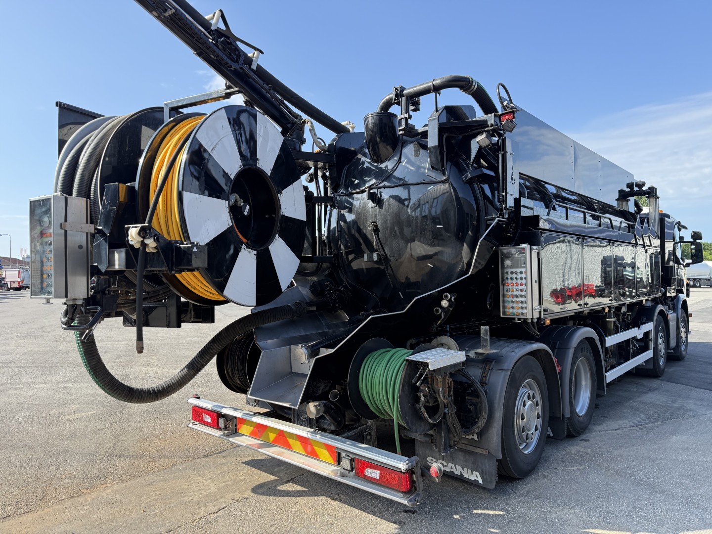 Scania P450 8x2*6 Hvidtved Larsen FlexLine 414 ADR
