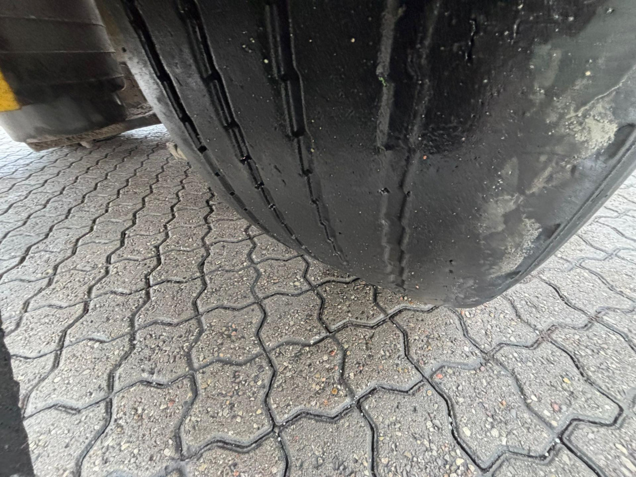 Scania R 520 A6x2NB Hydraulic