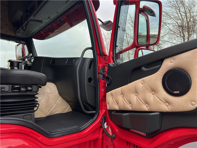 Volvo FM500 Globe Hiab X-Hipro 302 E6 kran og Sawo hejs