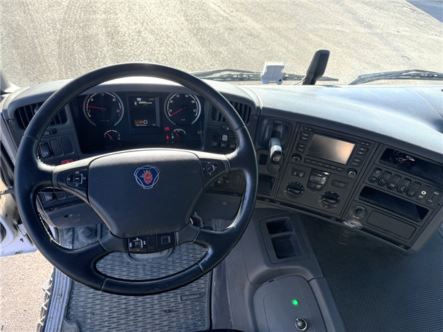 Scania P410 6x4 Liebherr THP 140 H 24 M4 XH Betonpumpe