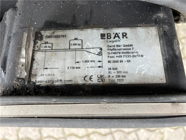 Scania P 250 B4x2NB Box/Lift