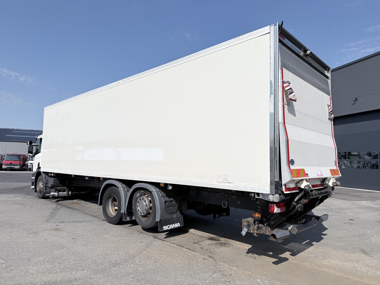 Scania P320 6x2*4 Carrier Supra 1250 Mt 9.80 m. kasse