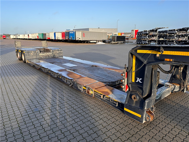 Kässbohrer SLL-2, Udtrækkelig, Tvangsstyring Nedbygget med seng