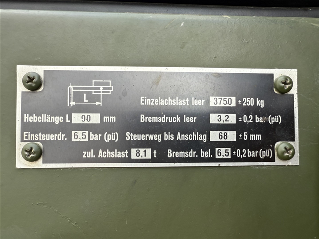 MAN 5 To KAT MIL 4x4 opb. studenterkørsel