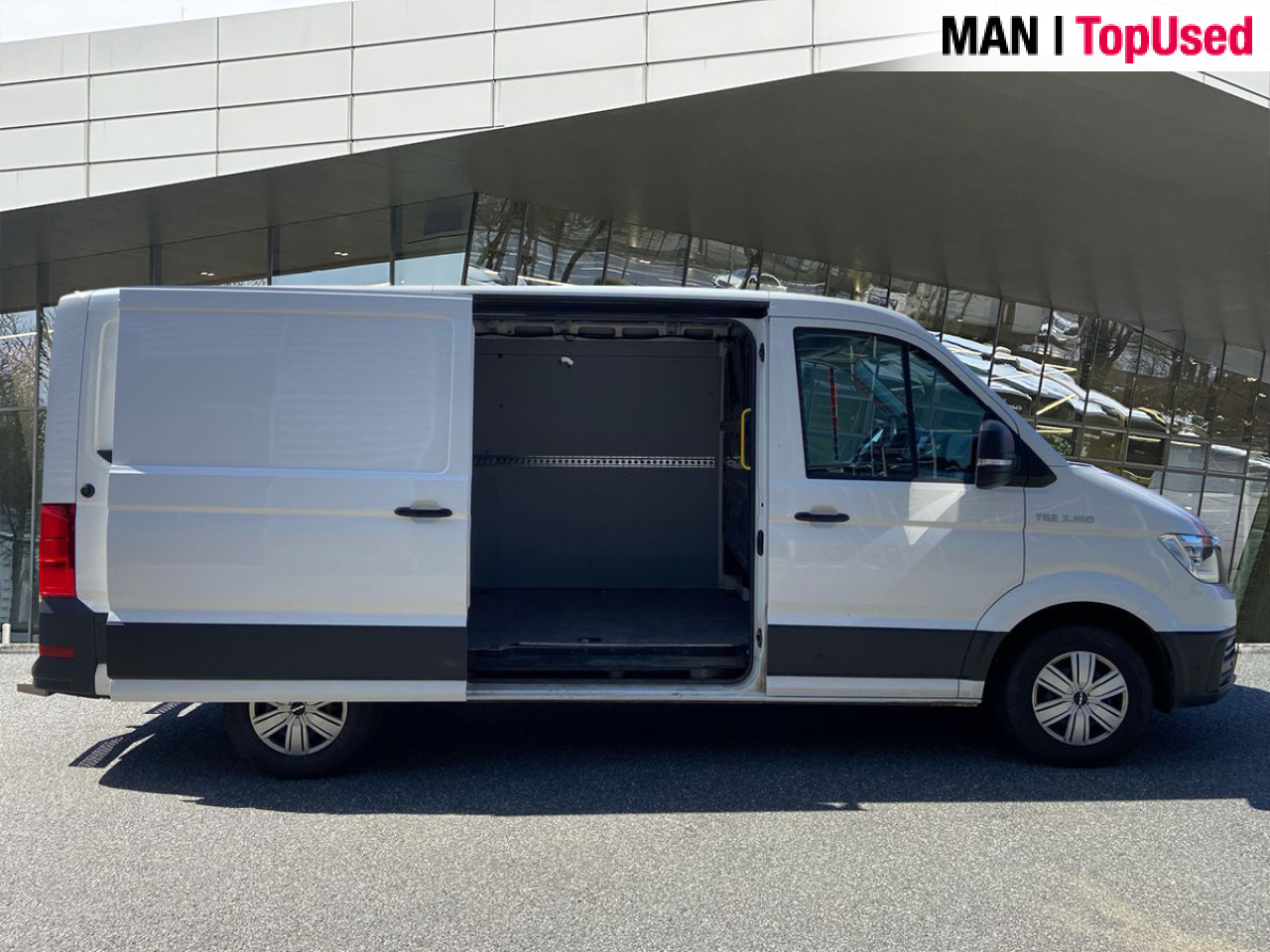 MAN TGE 3.180 4X2F SB