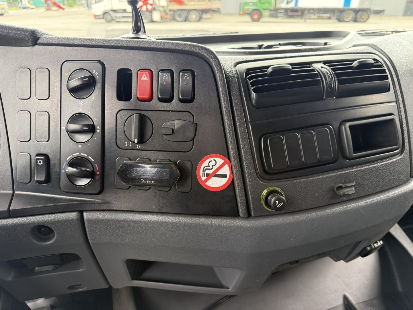 Mercedes Atego 1524 4x2 Hvidtved Larsen Cityline 206