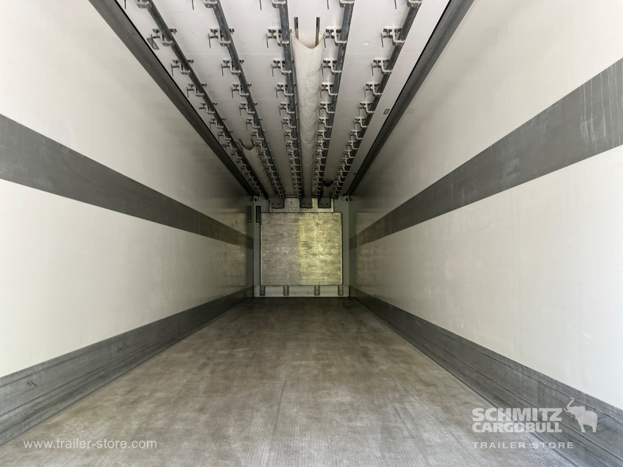 Schmitz Semi Reefer Meat hanging system