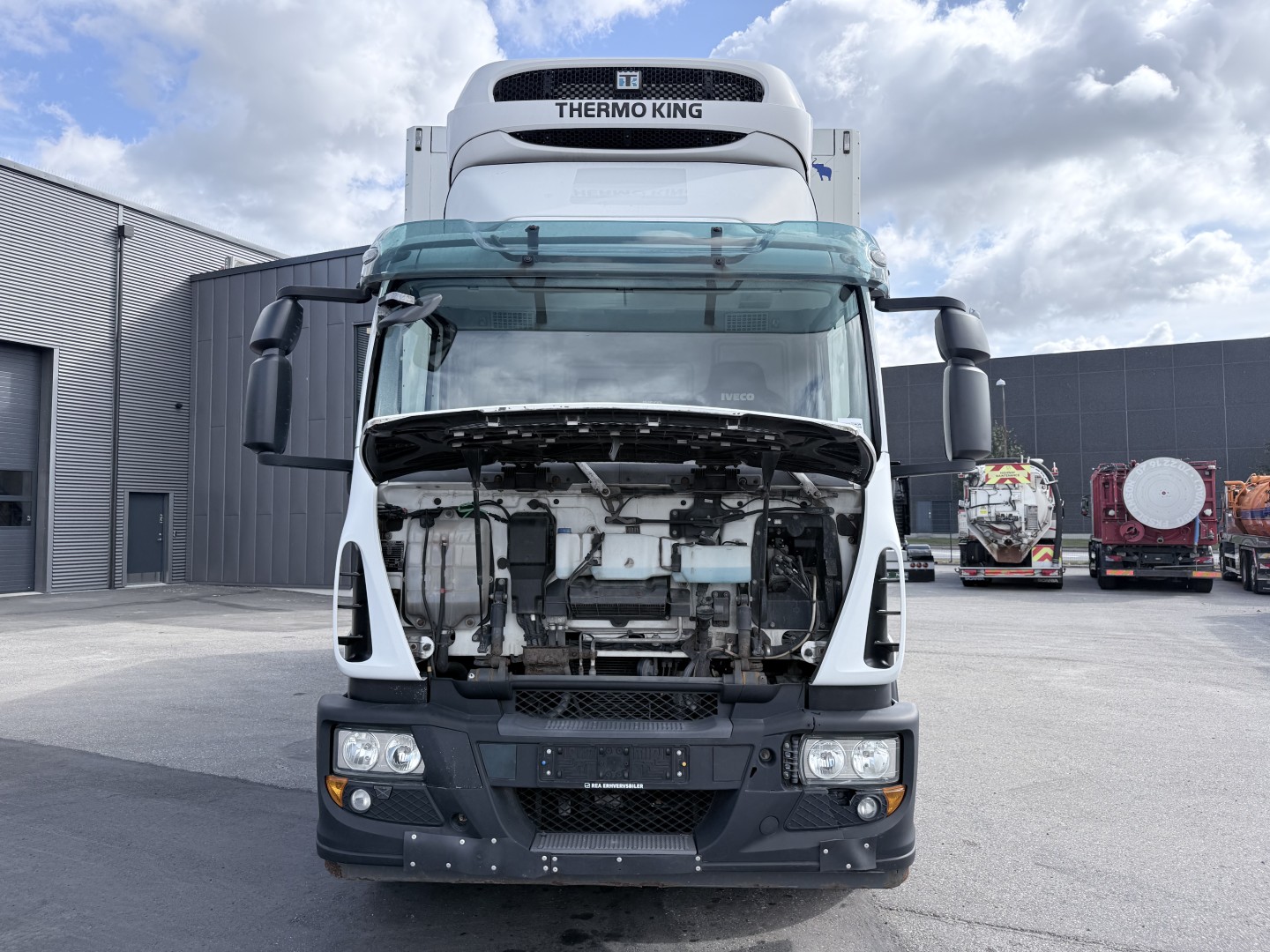 Iveco EuroCargo 180E32 4x2 Schmitz / Thermo King T-1200R Spectrum