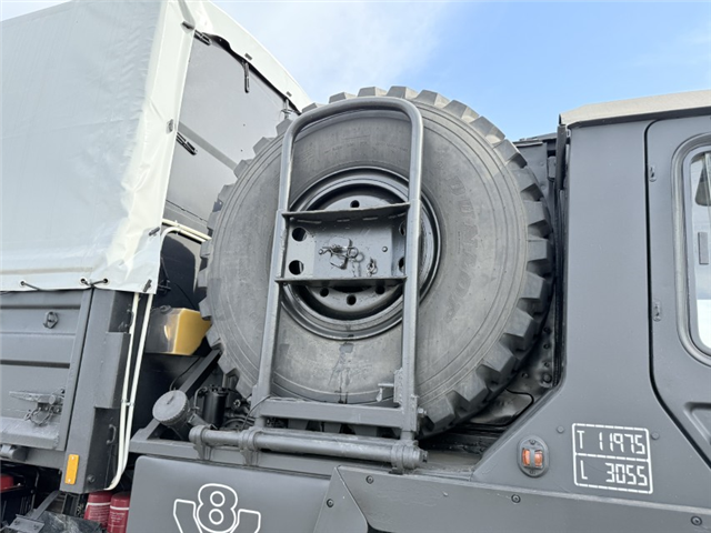 MAN 5 To KAT MIL 4x2 Opb. Studenterkørsel