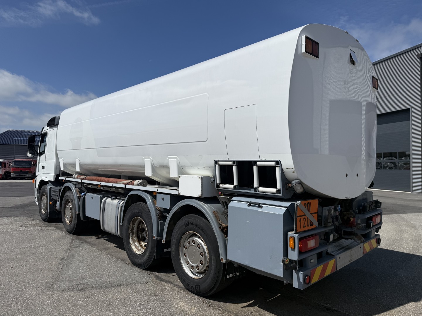 Volvo FM440 8x2*6 24.000 l. ADR Tank