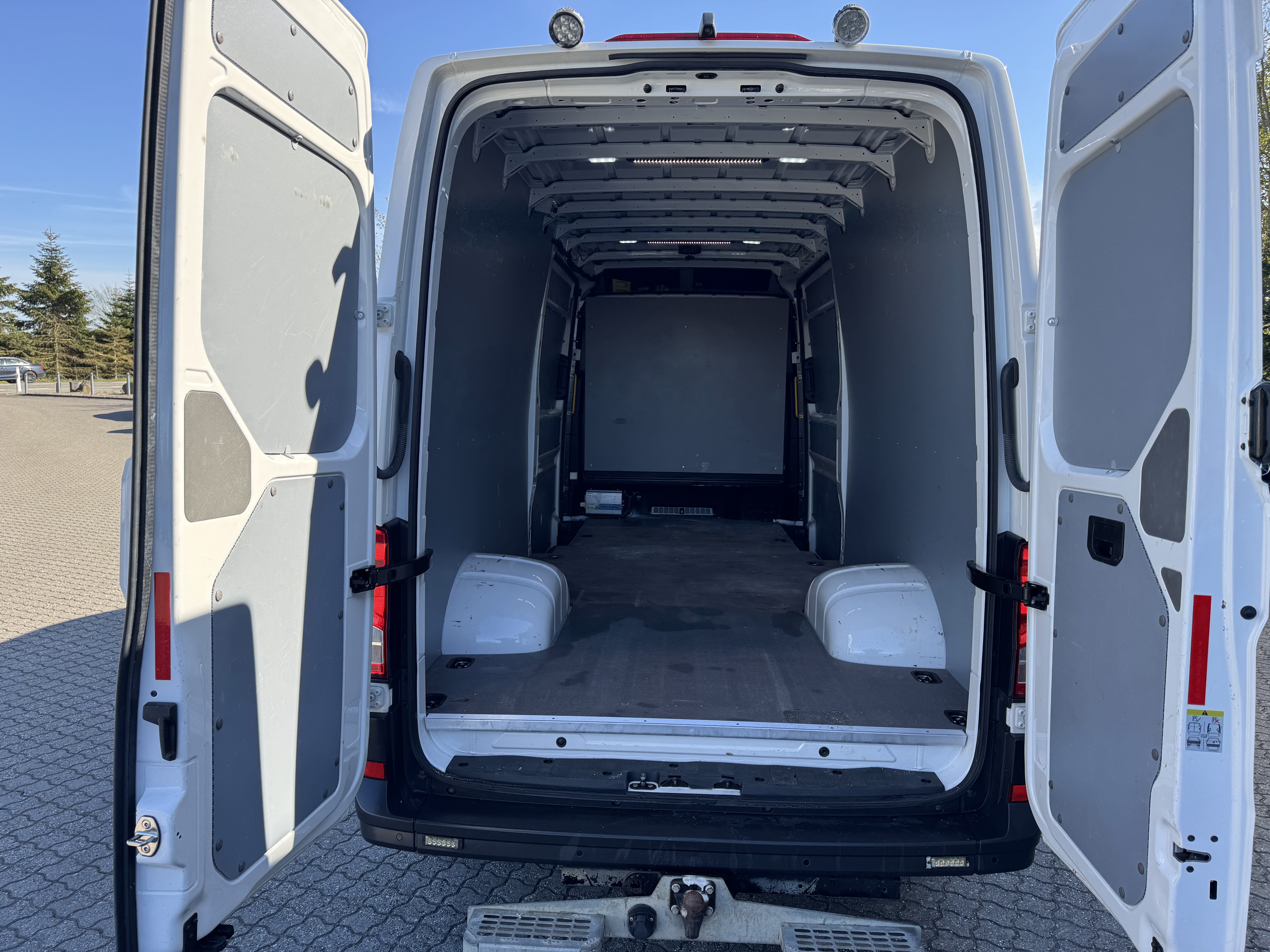 VW CRAFTER 50 2,0 L4H3 AUT