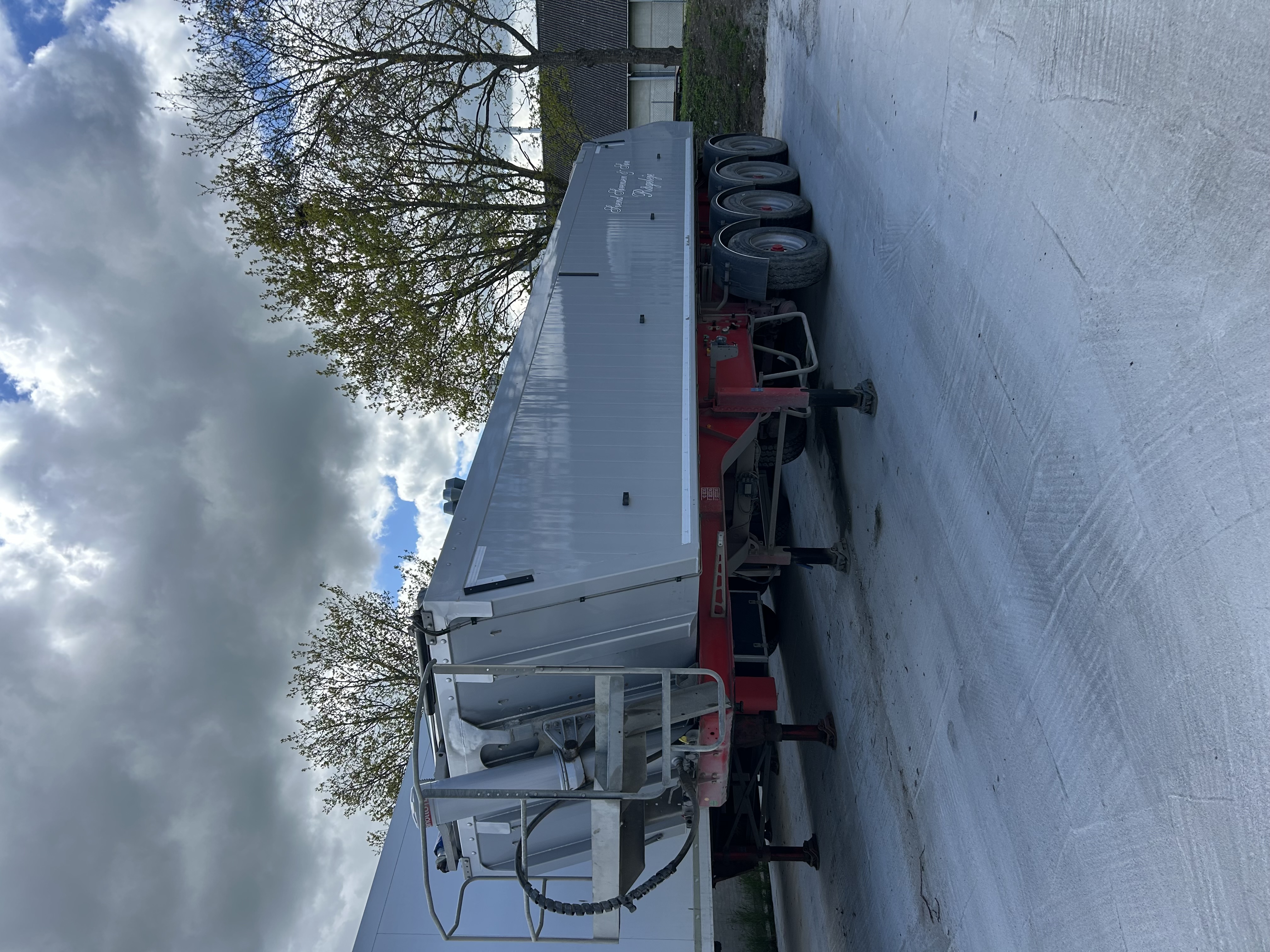 HK Tipper S48b