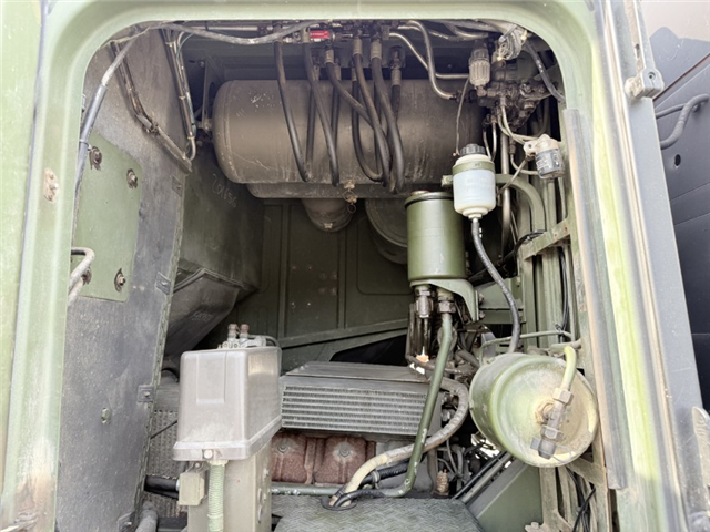 MAN 5 To KAT MIL 4x2 Opb. Studenterkørsel