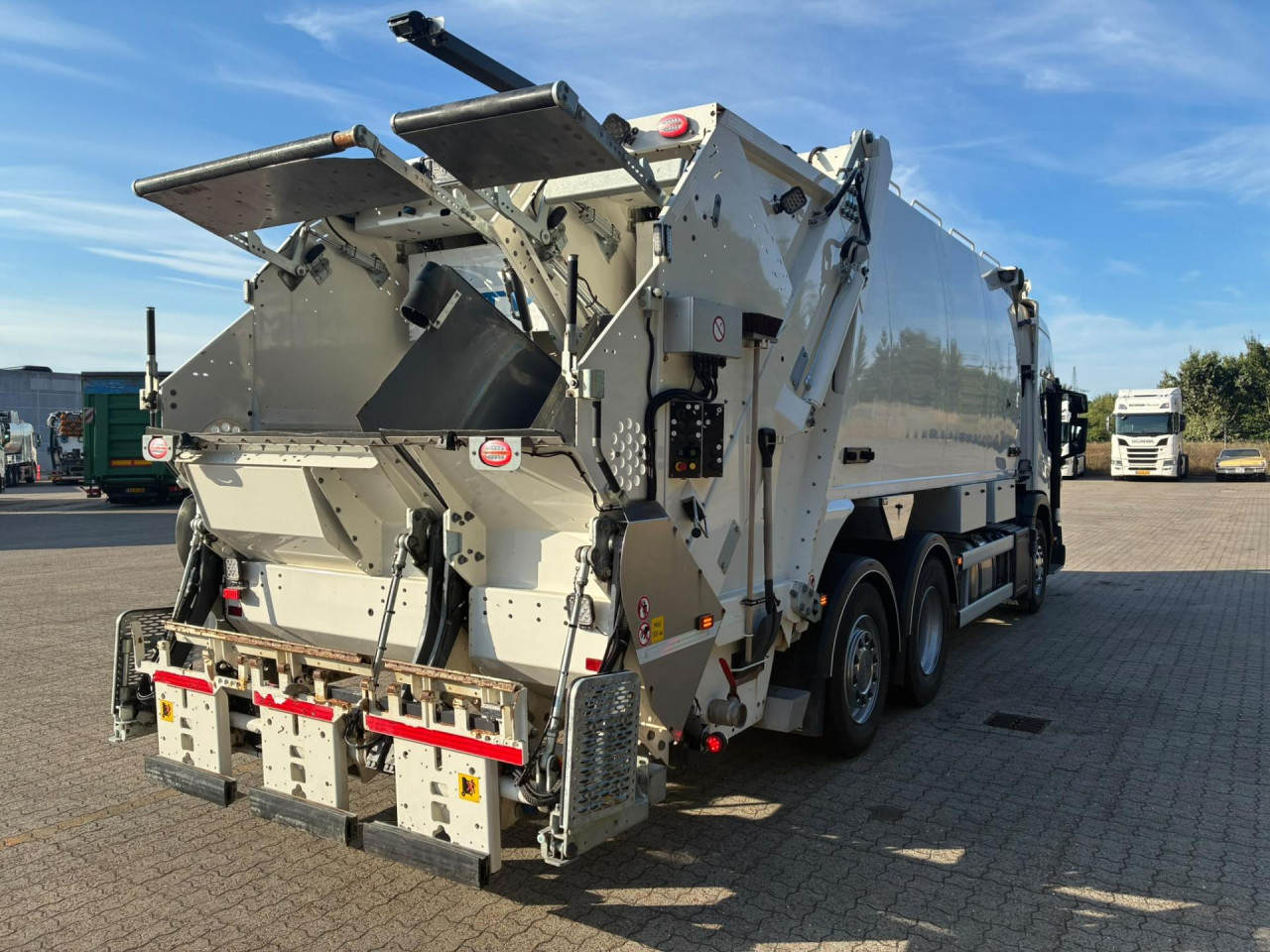Scania L 280 B6x2*4NB - NTM skraldebil